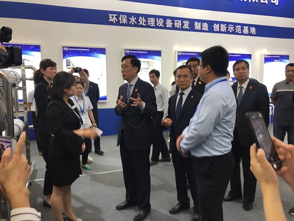 <b>2017年西洽會(huì)內(nèi)陜西省政府魏增軍副省長(zhǎng)考察指導(dǎo)工作</b>